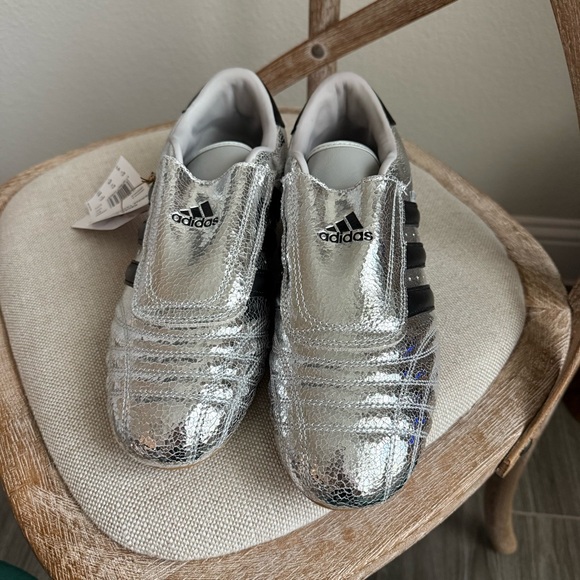 Adidas Taekwondo metallic textured-leather slip-on sneakers - Picture 5 of 12